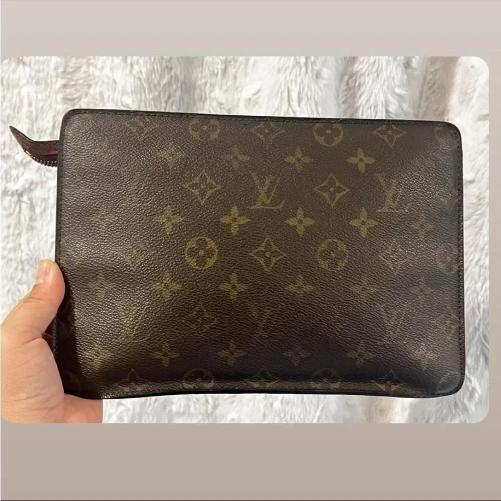 AUTHENTIC Louis Vuitton Monogram Pochette Homme Vintage Clutch (COA INCLUDED) - Picture 2 of 16